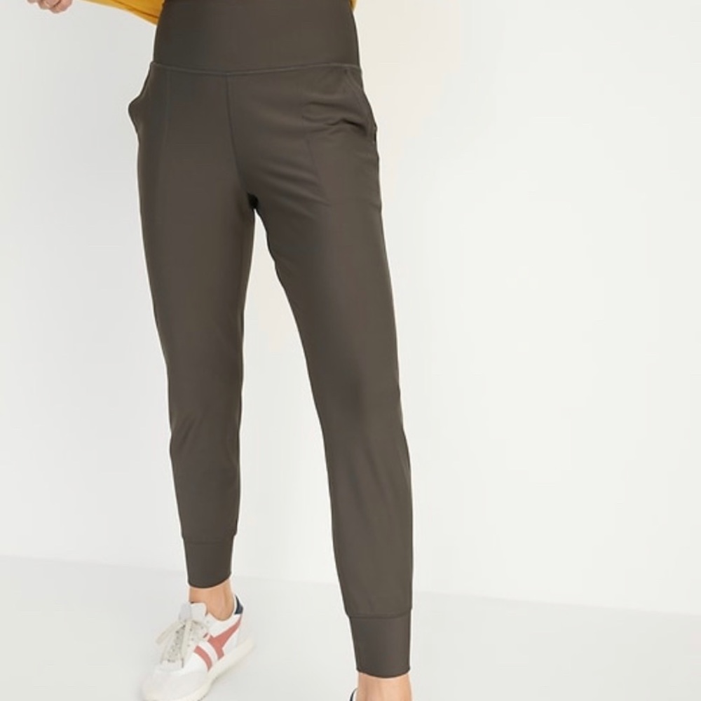 BRAND NEW Old Navy Powersoft Joggers Olive Green